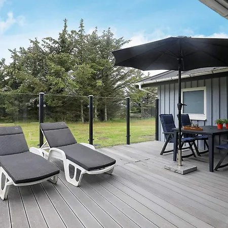 Spacious In Pine - By Traum